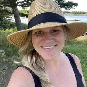 Meet your Posher, Jenna